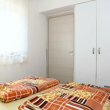 Apartma Karlo Apartman Lucija
