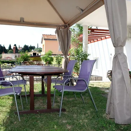 Apartma Karlo Διαμέρισμα Lucija